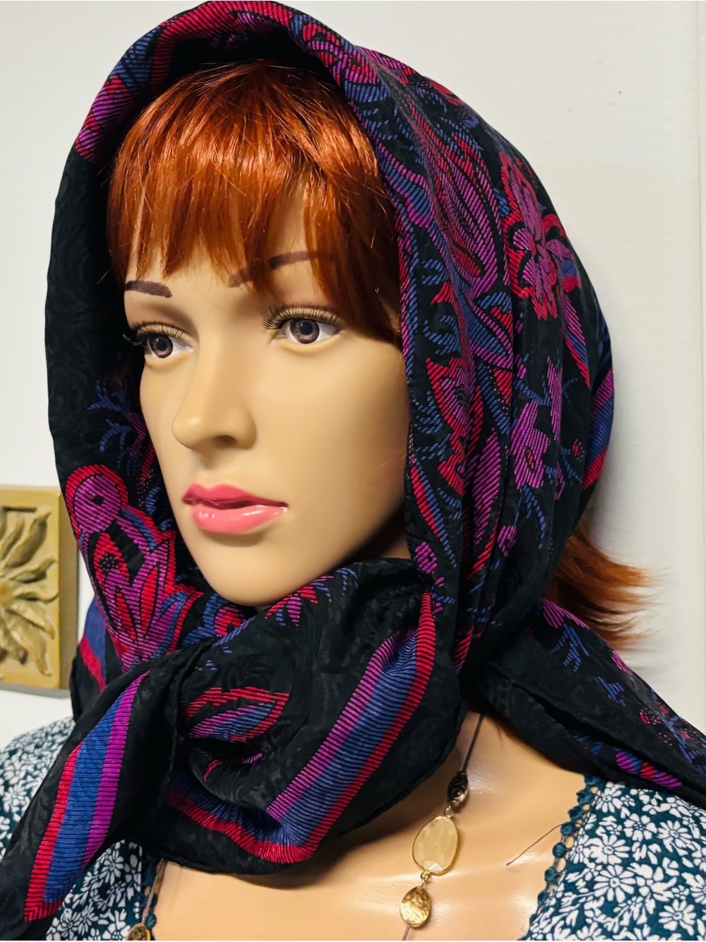 ❤️Vintage Carlisle 100% Silk Ambrosia Scarf - Picture 5 of 9